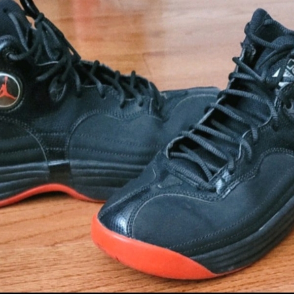 Selling Jordan Jumpman Team 1 - Picture 1 of 3